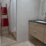 Béziers, Chez Chrystel Et Pierre, Proche Hôpital Et Commodités 2 Chambres, Cosy Dans Résidence, Place De Parking Privée, 10mn De La En Voiture Appartamento Béziers