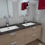 Béziers, Chez Chrystel Et Pierre, Proche Hôpital Et Commodités 2 Chambres, Cosy Dans Résidence, Place De Parking Privée, 10mn De La En Voiture Béziers