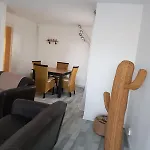 Béziers, Chez Chrystel Et Pierre, Proche Hôpital Et Commodités 2 Chambres, Cosy Dans Résidence, Place De Parking Privée, 10mn De La En Voiture Appartamento